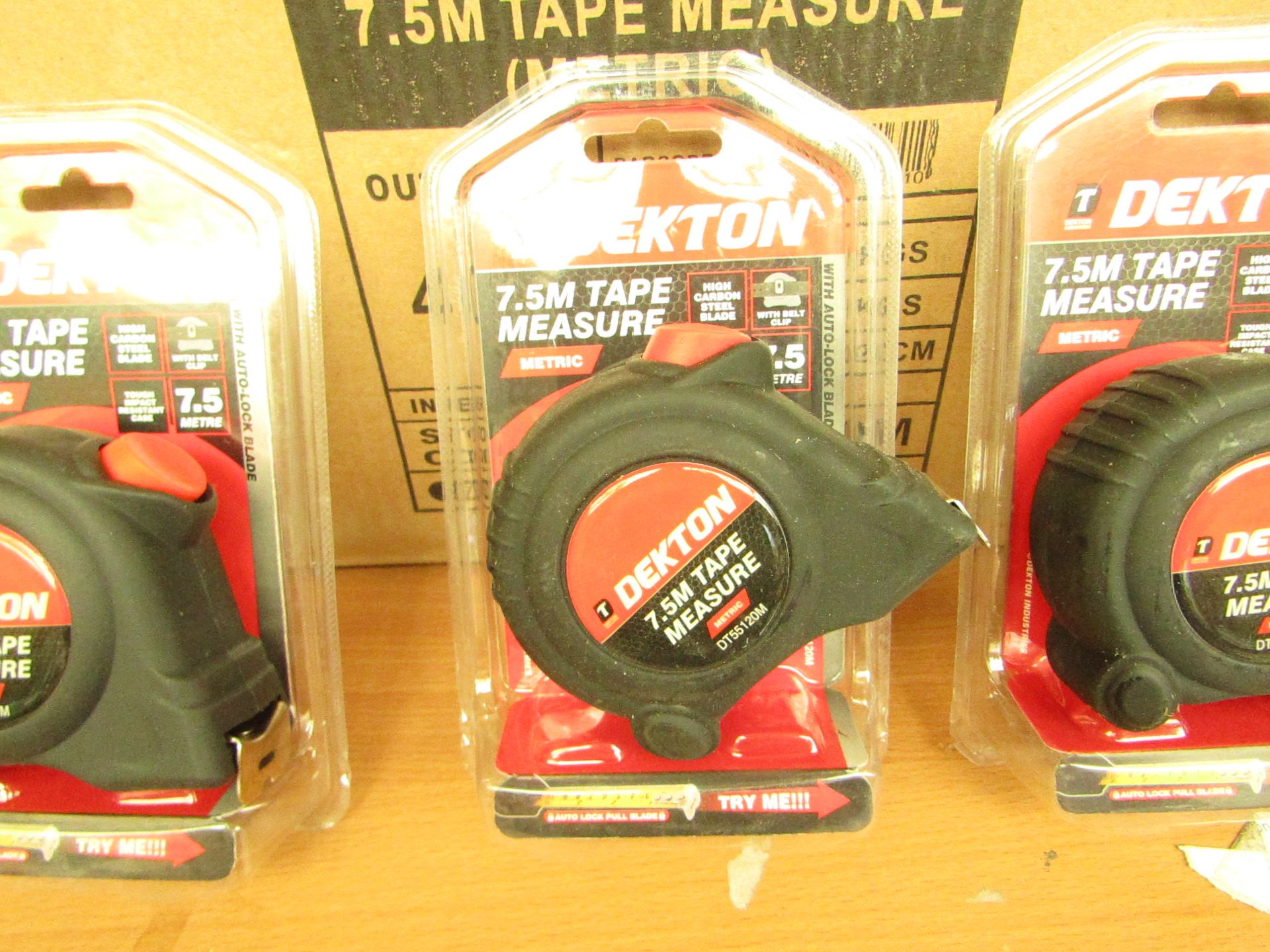 Dekton 7.5m Tape Measure. New With Tags