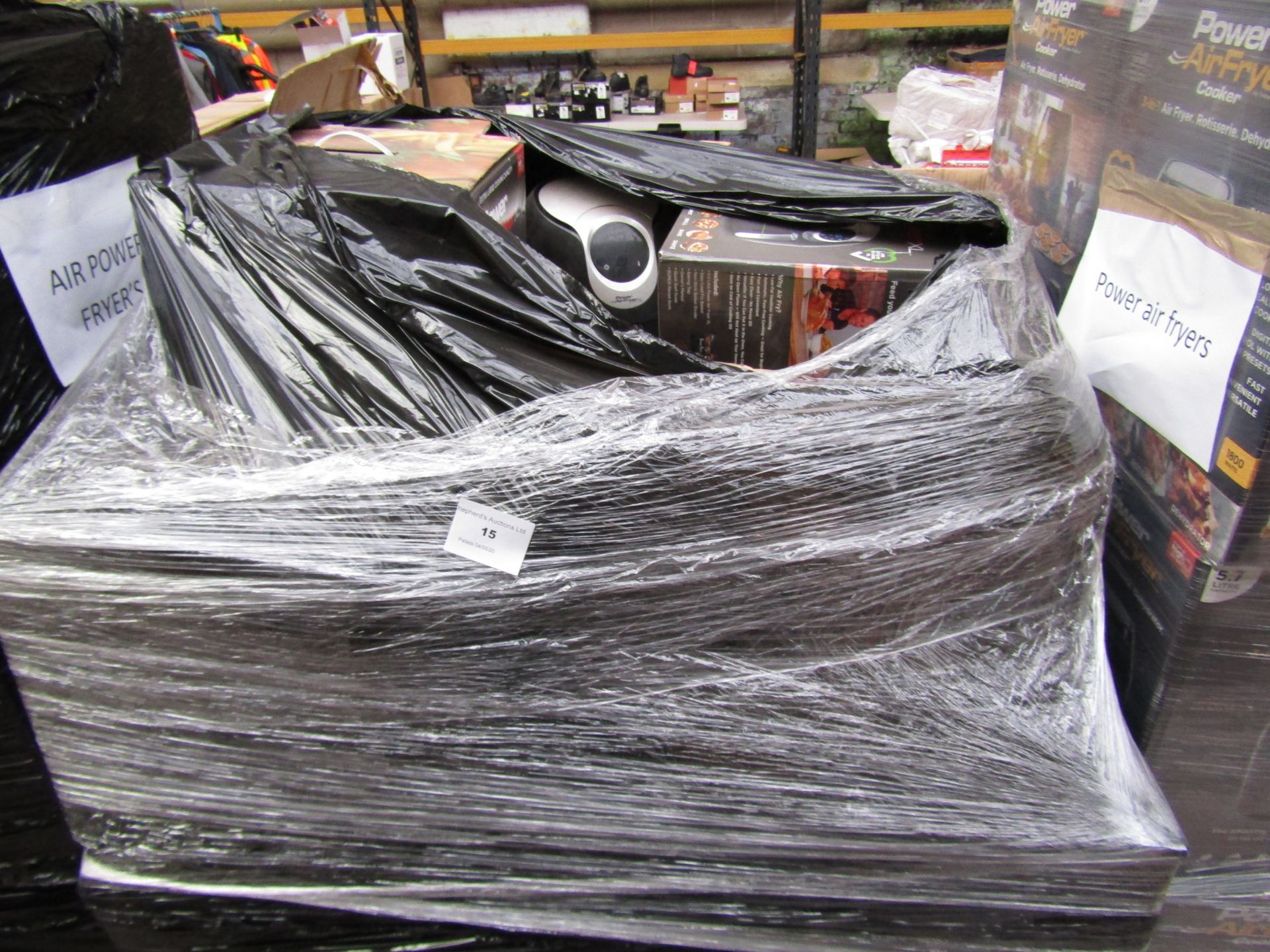 | 1X | UNMANIFESTED PALLET OF MIXED BOXED, LOOSE AND NON ORIGNAL BOX AIR FRYERS, COULD CONTAIN A MIX