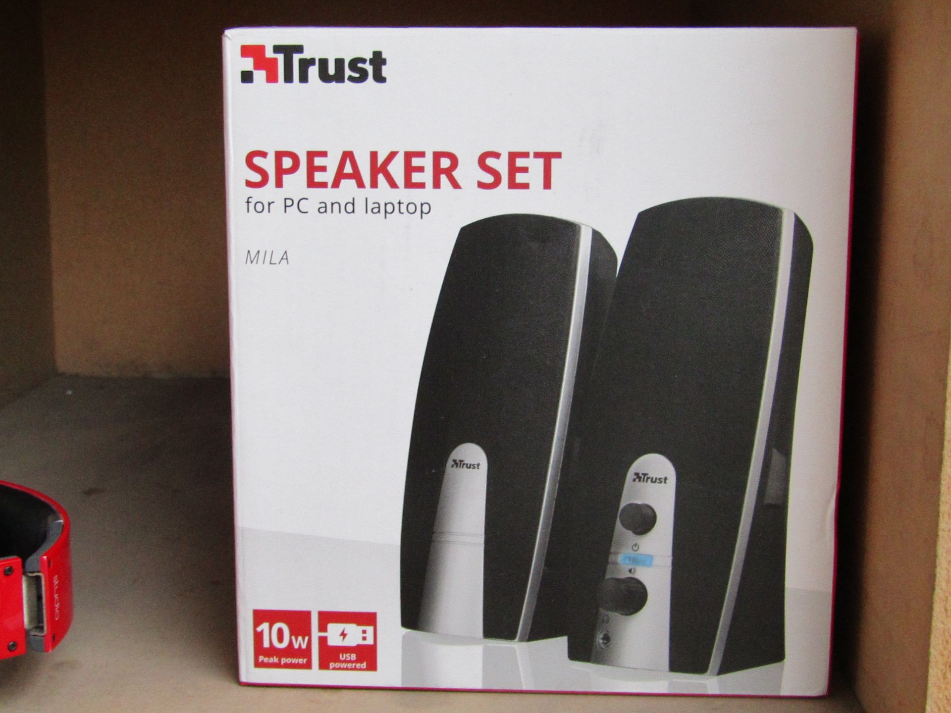 Trust PC speaker set, untested and boxed.