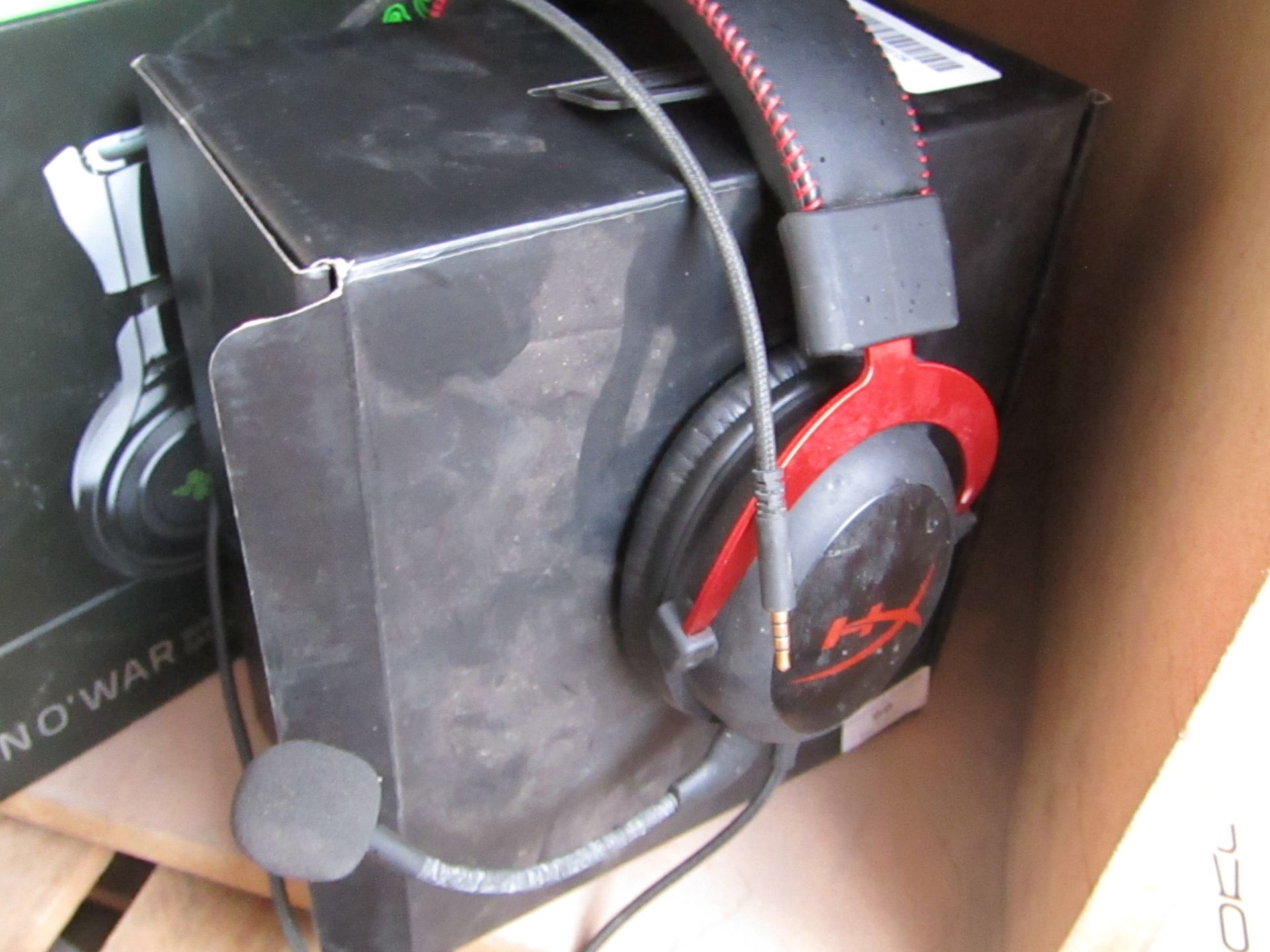 Hyper X gaming headset, audio tested working, mic untested. Boxed.