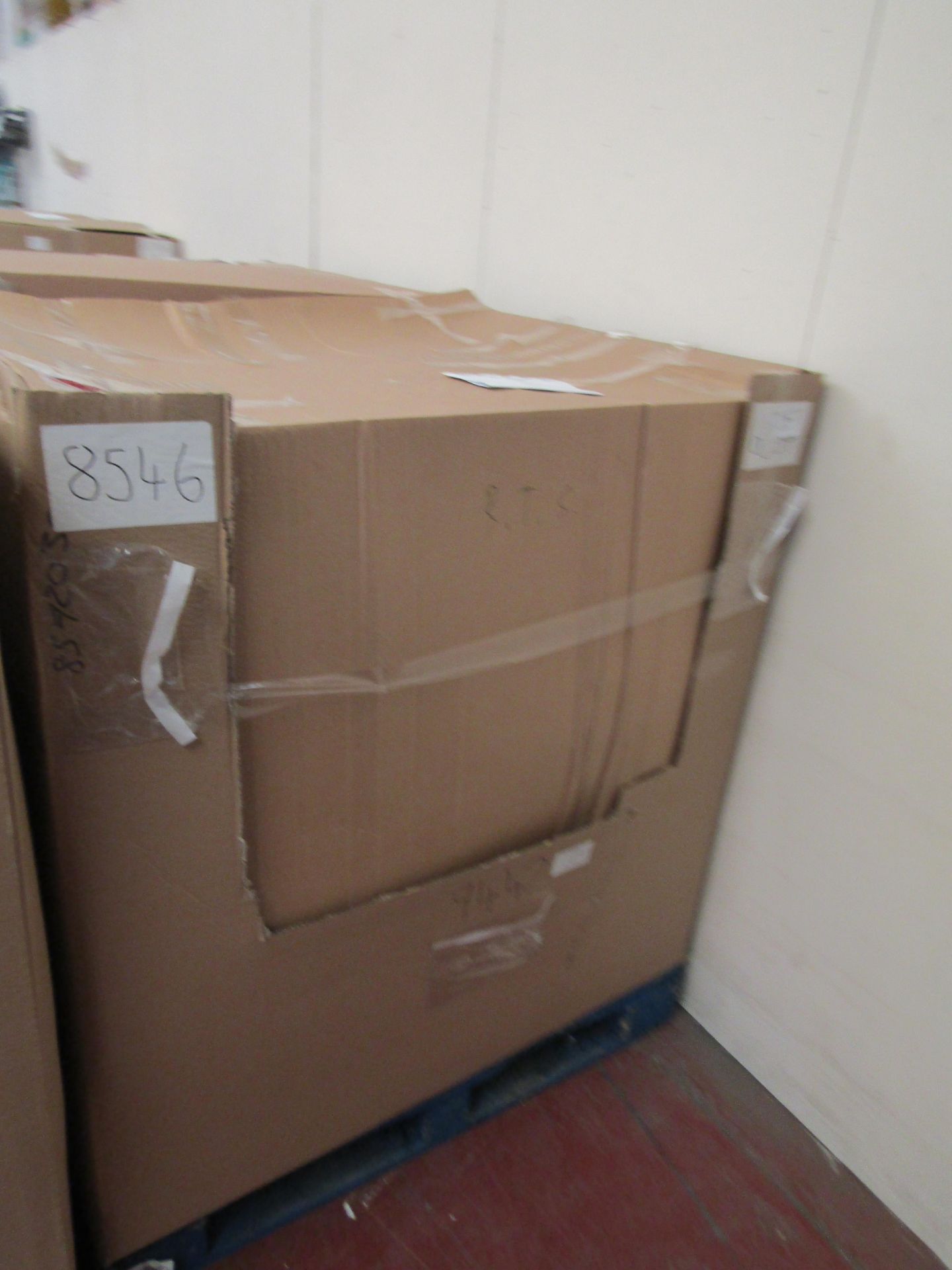 | 35X | THE PALLET CONTAINS VARIOUS SIZED YAWN AIR BEDS | BOXED AND UNCHECKED | NO ONLINE RE-