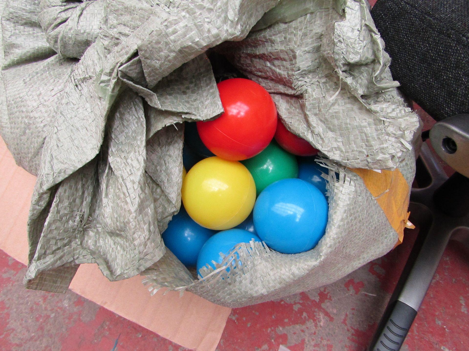 Bag of Approx 50 Play Balls for Kids Ball Pits. Look unused