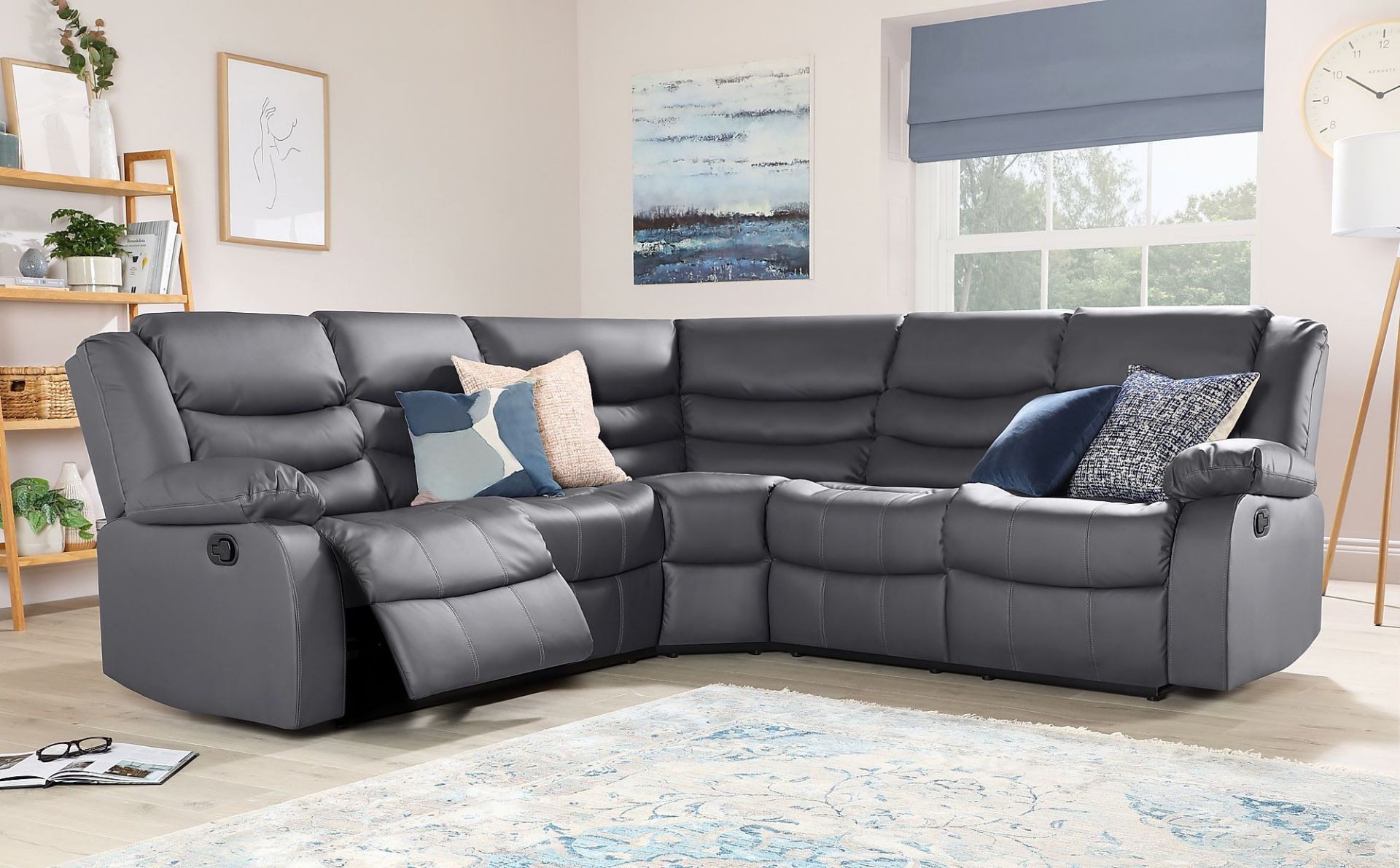 Sorrento Grey Leather recliner Seater Sofa - Condition report see lot zero - Packed in original