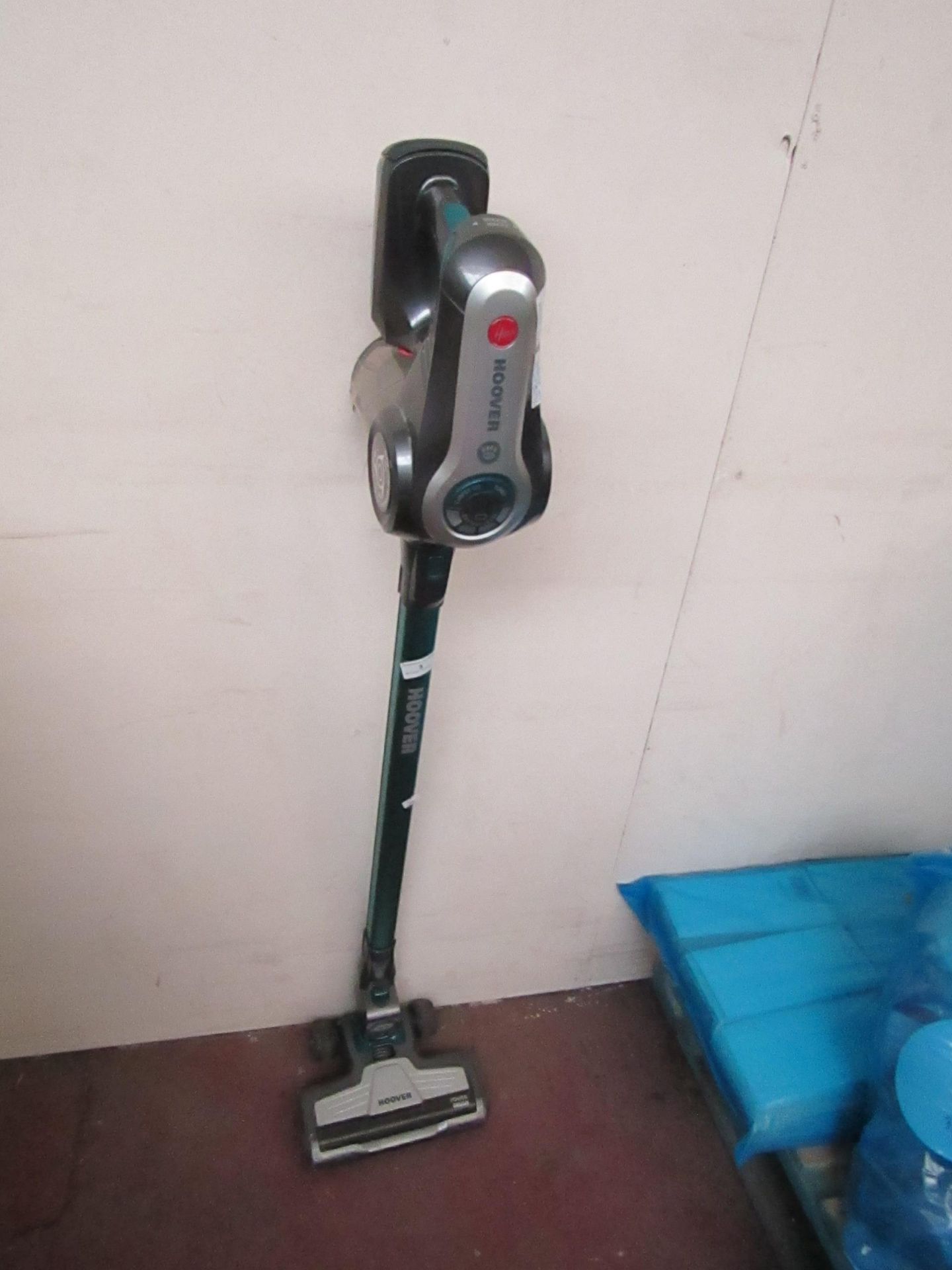 Hoover Discovery handheld cordless vacuum, tested working after a short charge, we haven't charged