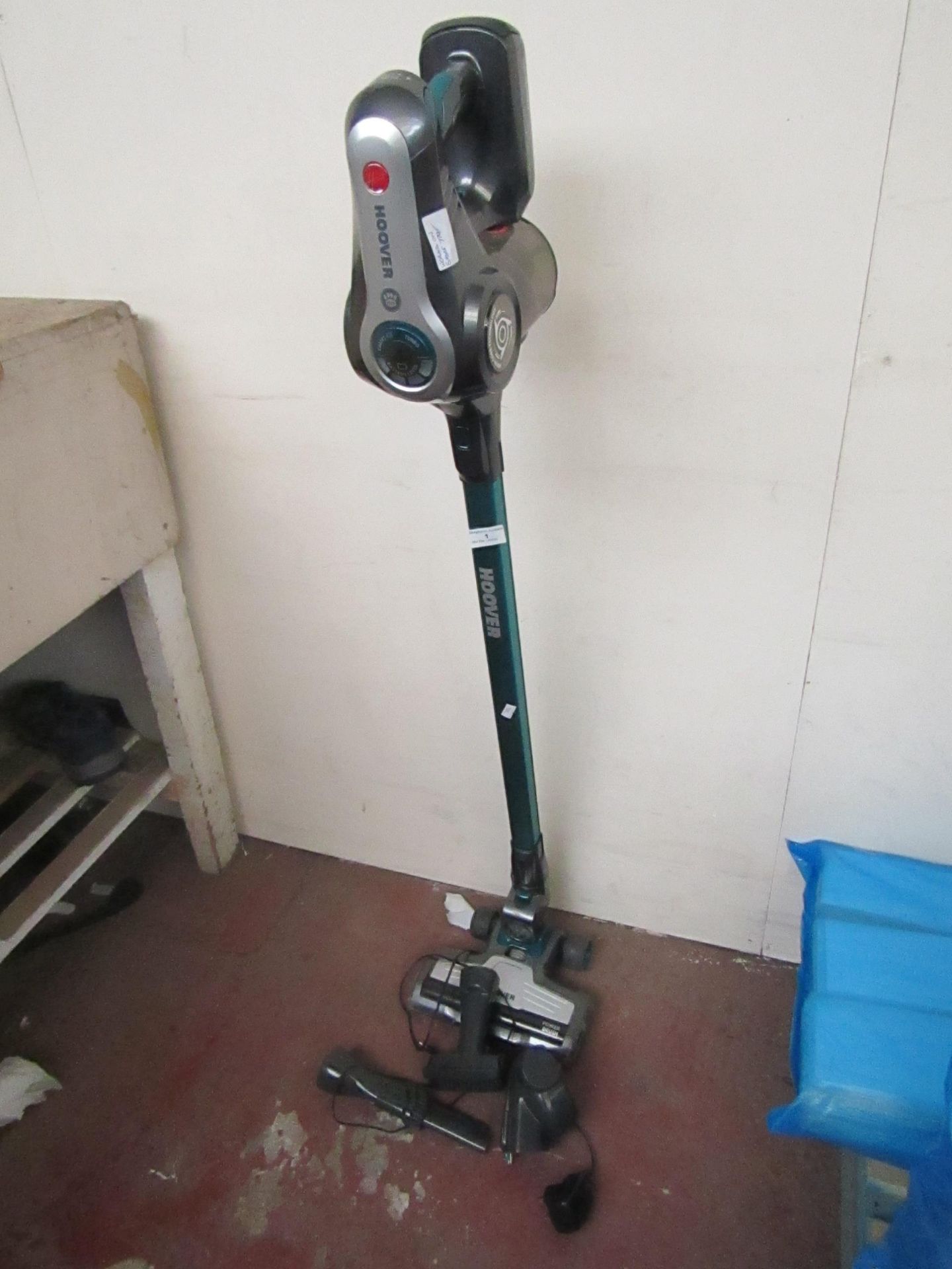 Hoover Discovery handheld cordless vacuum, tested working after a short charge, we haven't charged