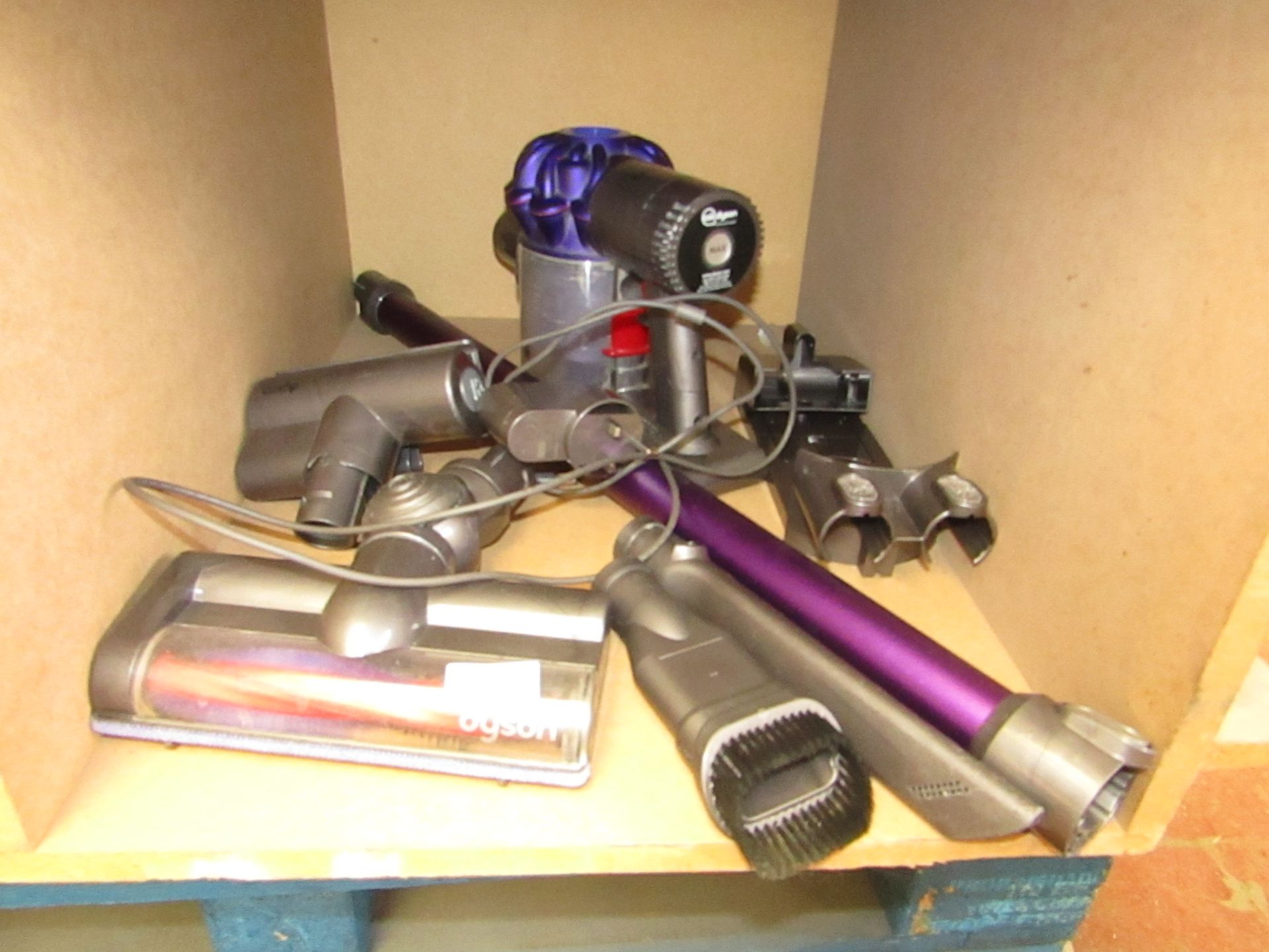 Dyson V6 Animal hand held cordless vacuum, used, tested working after being on charge for a short