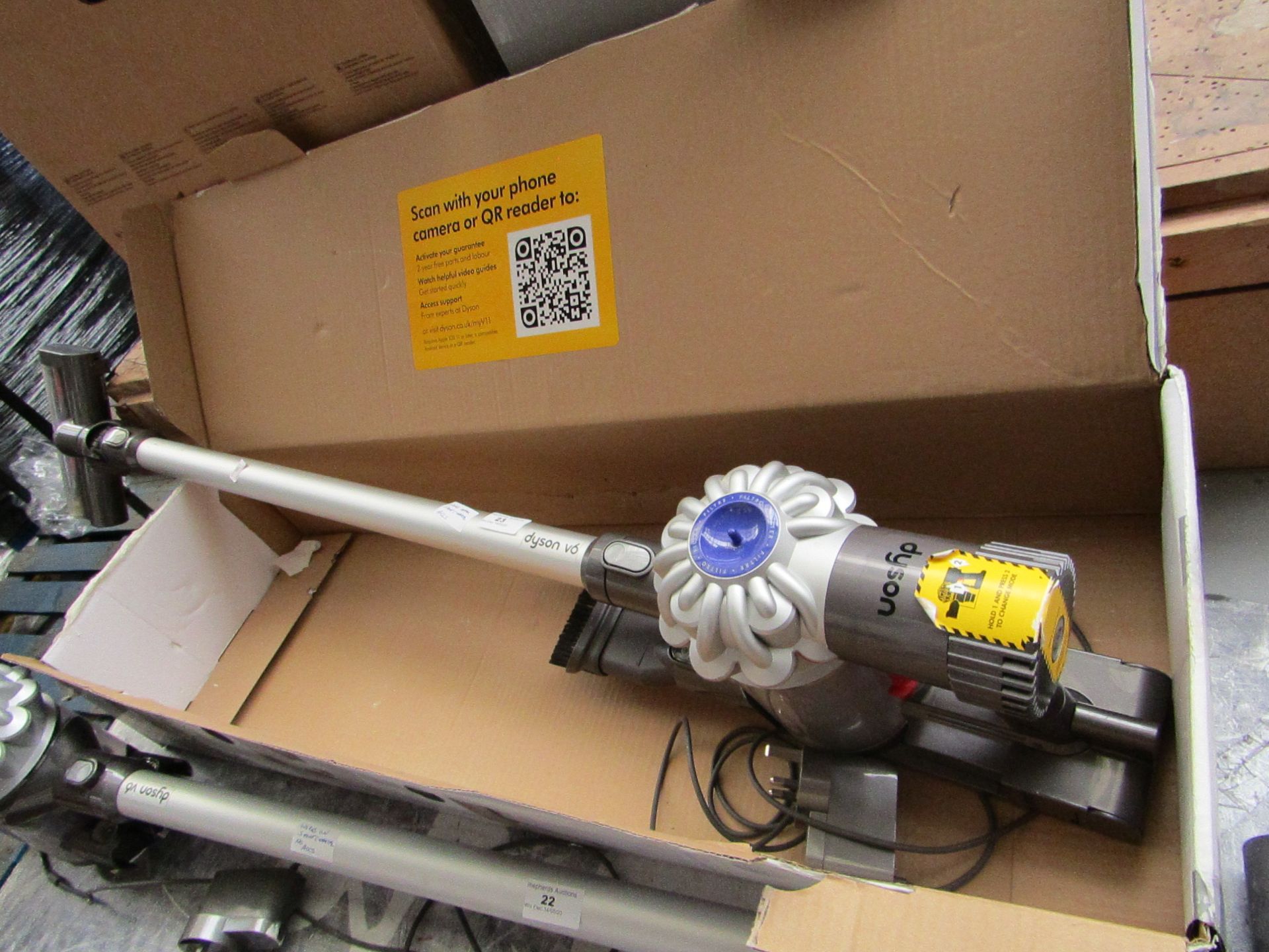 Dyson V6 hand held cordless vacuum, used, tested working after being on charge for a short time,