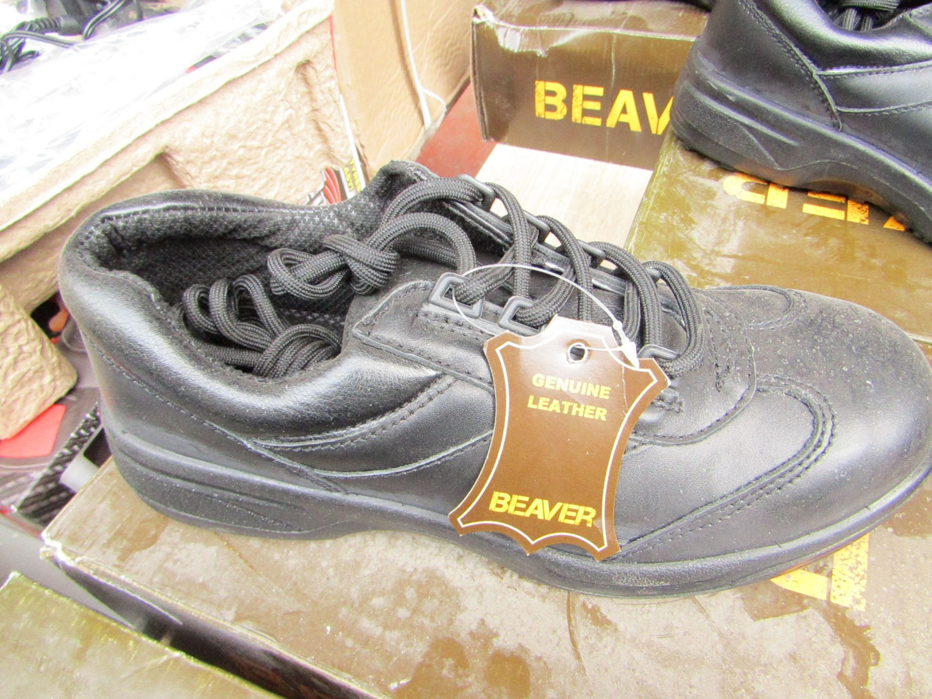 Beaver Genuine Leather safety shoes, unused, size 7, boxed