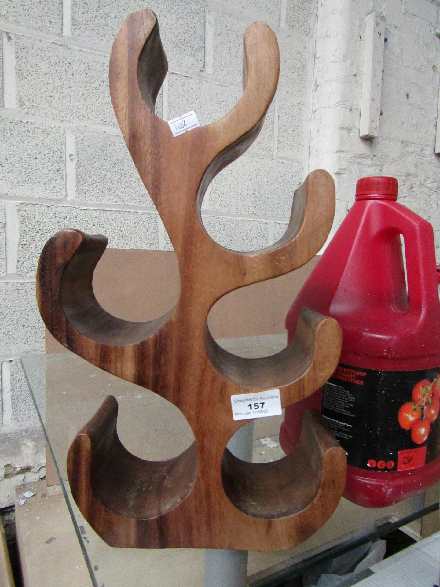 Wooden Wine Bottle Holder/Stand. Holds 6 Bottles. Unused