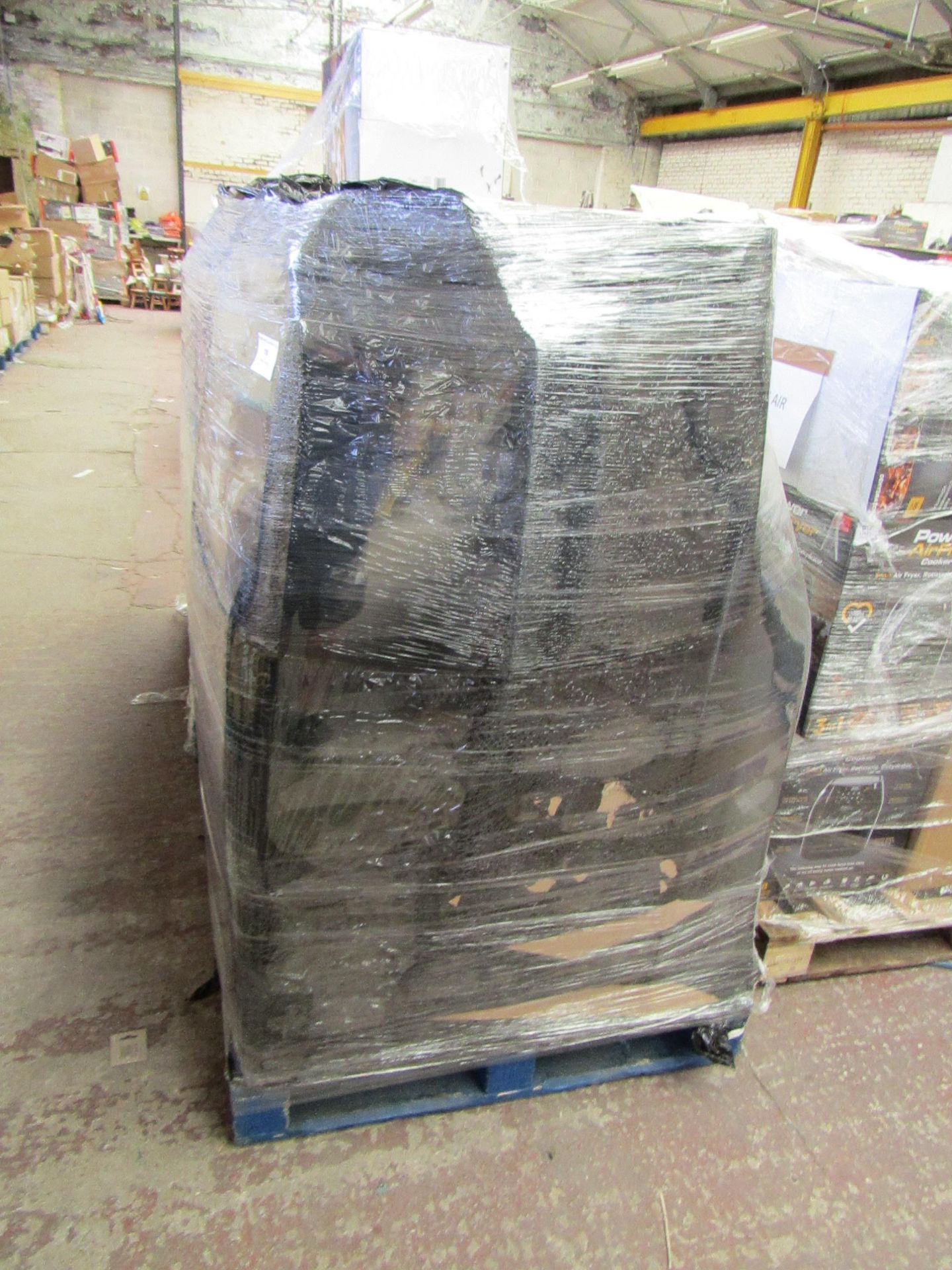 | 1X | UNMANIFESTED PALLET OF MIXED BOXED, LOOSE AND NON ORIGNAL BOX AIR FRYERS, COULD CONTAIN A MIX