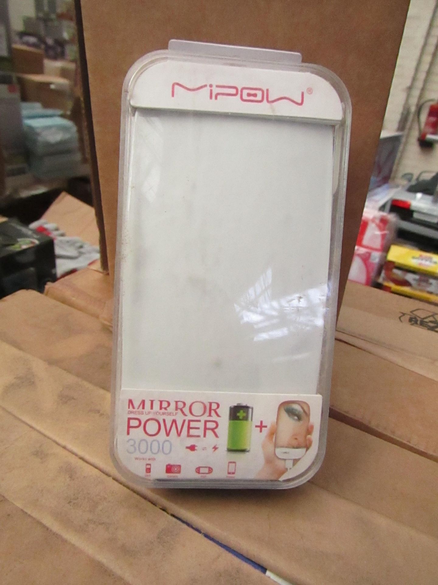 Mirror Power 3000 External Battery & Mirror. Boxed but untested
