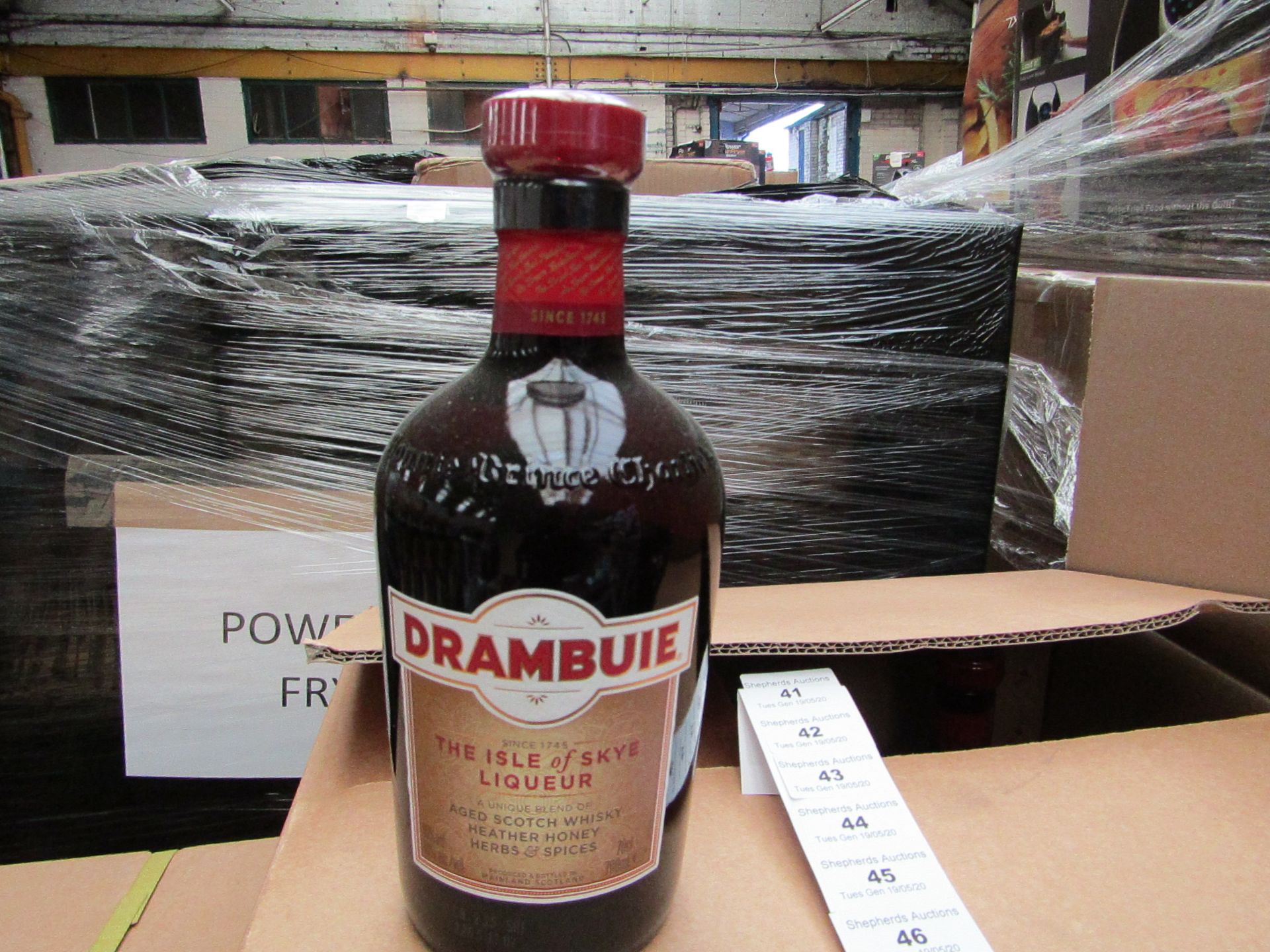 700ml+B31:C39 40% Drambuie The Isle of Skye Liqueuer aged scotch whiskey, new.