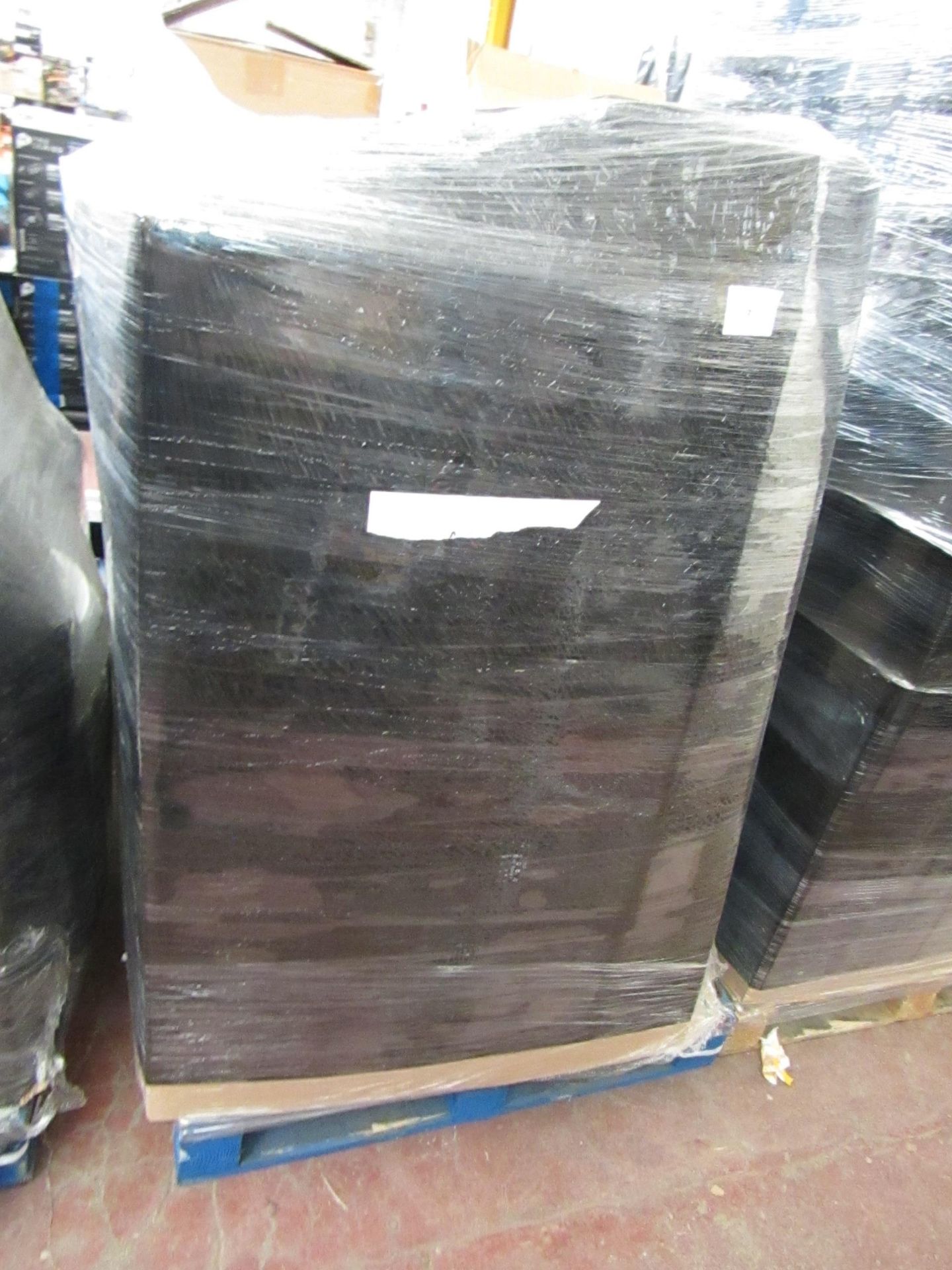 | 1X | UNMANIFESTED PALLET OF MIXED BOXED, LOOSE AND NON ORIGNAL BOX AIR FRYERS, COULD CONTAIN A MIX