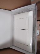 Roca L1 White Dual Flush plate, new and boxed.