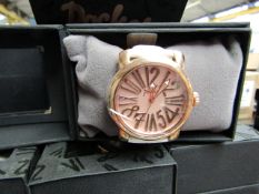 Pocket ladies Watch. Look unused & Come with batteries. The ones we have tested are working. See