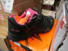 Size 37 Owndays Ladies Walking Trainers. New & Boxed