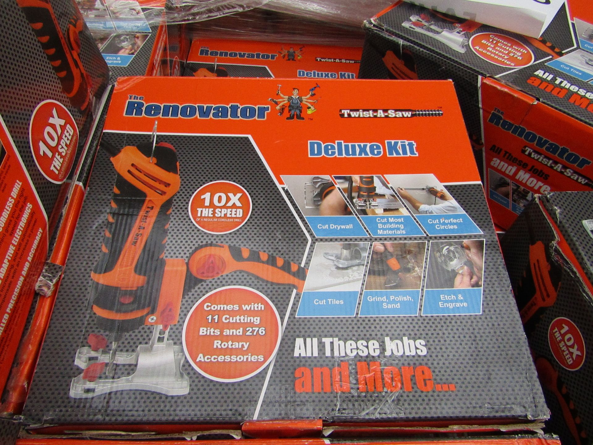 | 5X | RENOVATOR TWIST A SAW WITH ACCESSORY KIT |UNCHECKED FOR WORKING CONDITION OR ACCESSORIES |