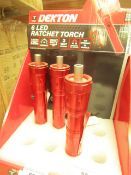 Dekton 6 LED ratchet torch, new.