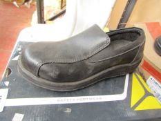Delta Plus Slip on Safety shoes, new, size 3