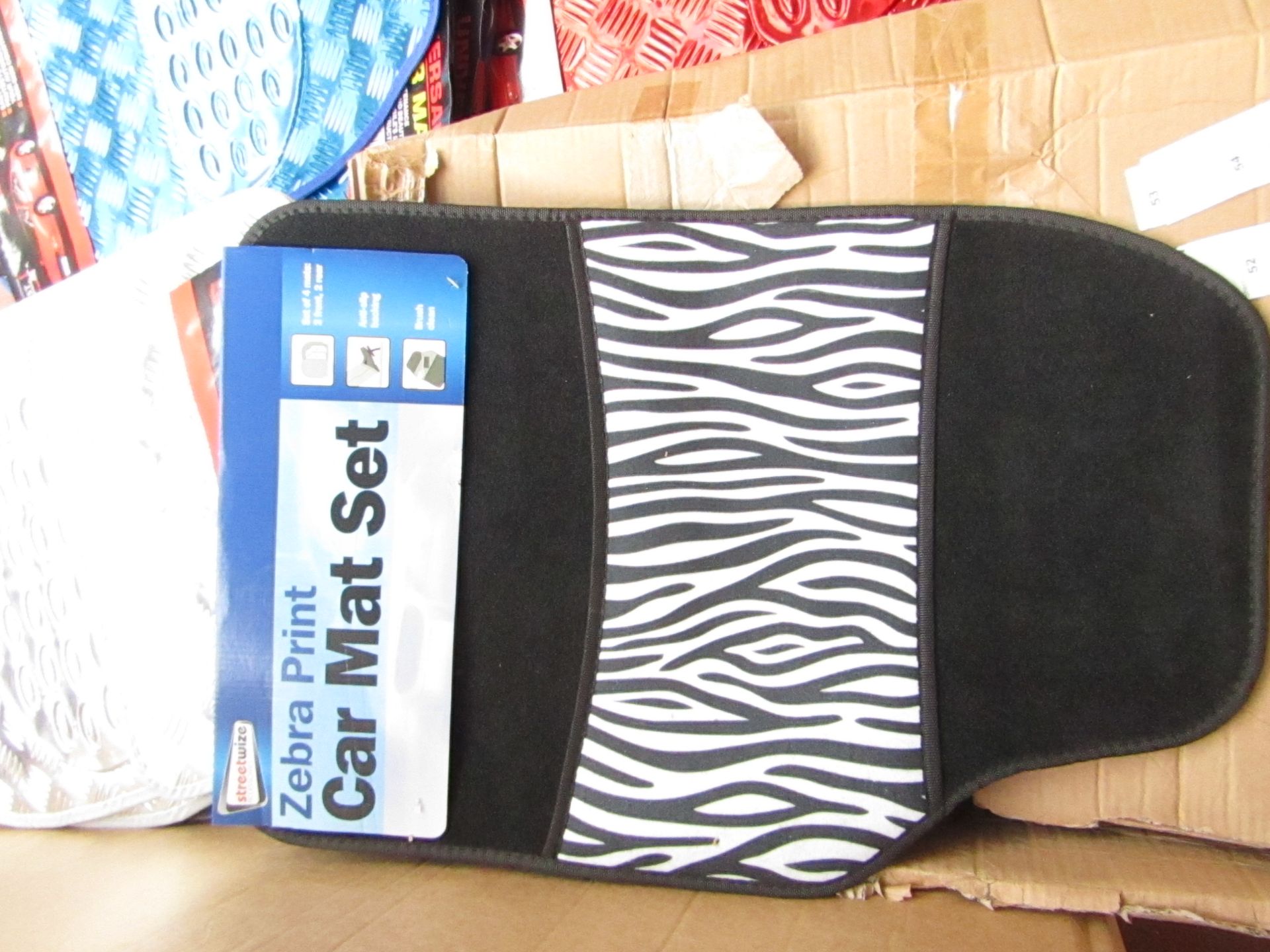 Set of 4 Zebra print effect universal car mats, new