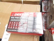 Dektopn 100 piece Bit set, new in carry case