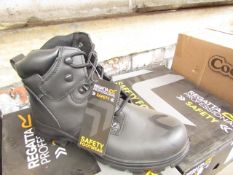 Regatta Crumpsall safety steel toe-cap boot, size 8, new and boxed.