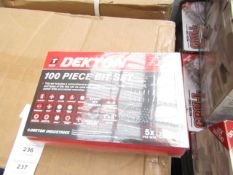 Dektopn 100 piece Bit set, new in carry case