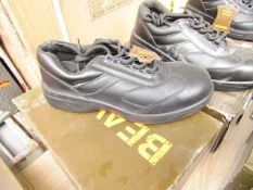 Beaver Genuine Leather safety shoes, unused, size 7, boxed