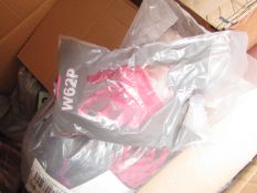 12x Packs of Pink Rubber gloves, new