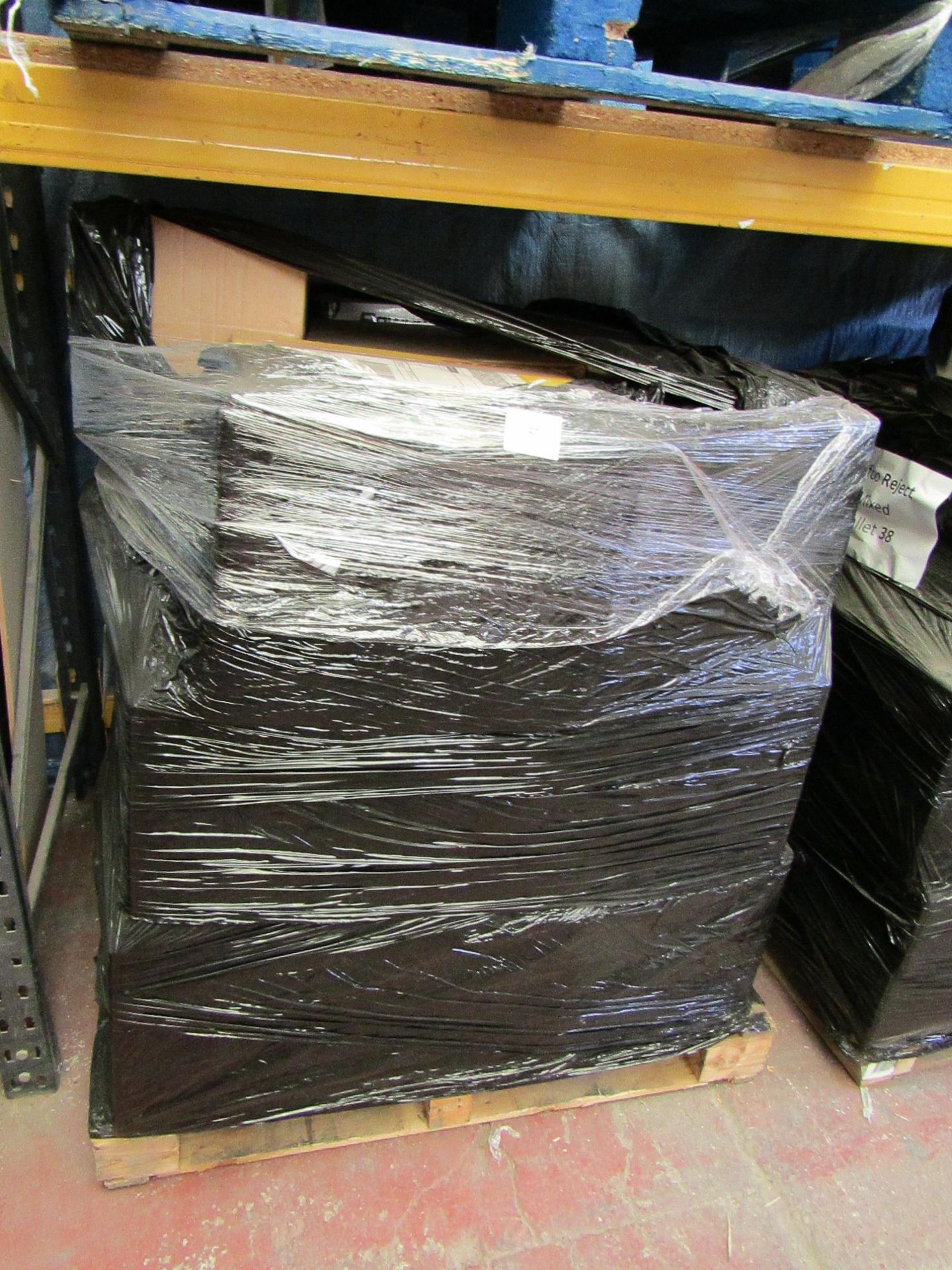 | 1X | UNMANIFESTED PALLET OF MIXED BOXED, LOOSE AND NON ORIGNAL BOX AIR FRYERS, COULD CONTAIN A MIX