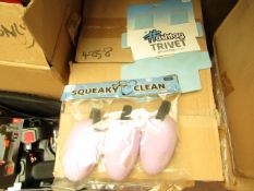 8 x boxes being 4 x 3 sets Squeaky Clean Mouse Scrubbers & 4 x Hash Tag Trivets new & boxed