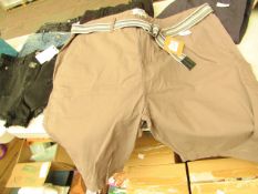 Kangaroo Poo Mens Shorts with belt size 3XL new with tag