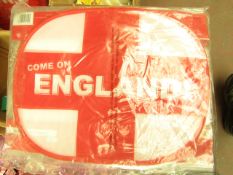 4 Packs of 6 England Vehicle Flags. Packaged