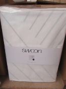 |1x SWOON BOOLE GREY KING SIZE DUVET SET THAT INCLUDE DUVET COVER AND 2 MATCHING PILLOW CASES |