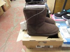 Kirkland Chocolate Short Shearling Boots. Size 7. Look unused & Boxed