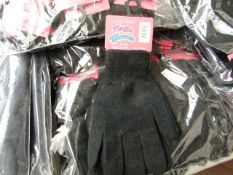 12 Pairs of Fresh Feel Magic gloves. New with tags & Packaged. RRP £5 Per Pair