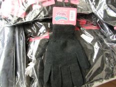 12 Pairs of Fresh Feel Magic gloves. New with tags & Packaged. RRP £5 Per Pair