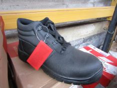 Centek Black Steel Toe Cap Boot size 8 new & boxed