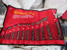 Heshang Tools 12 Piece chrome vanadium steel combination spanner set, new in carry roll.