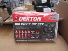 Dektopn 100 piece Bit set, new in carry case