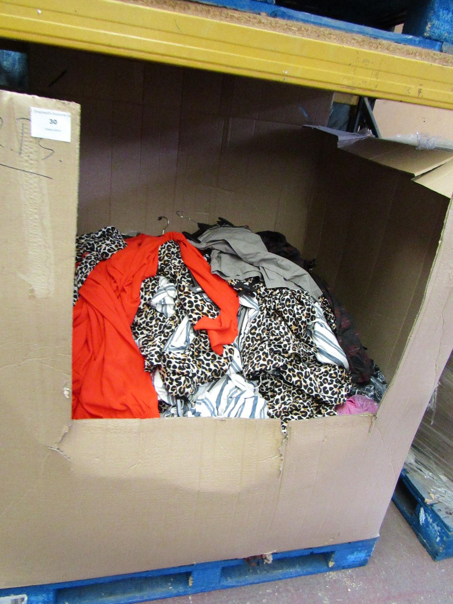 Pallet of approx 200 Various Piece of Clothing some new with tags and some used