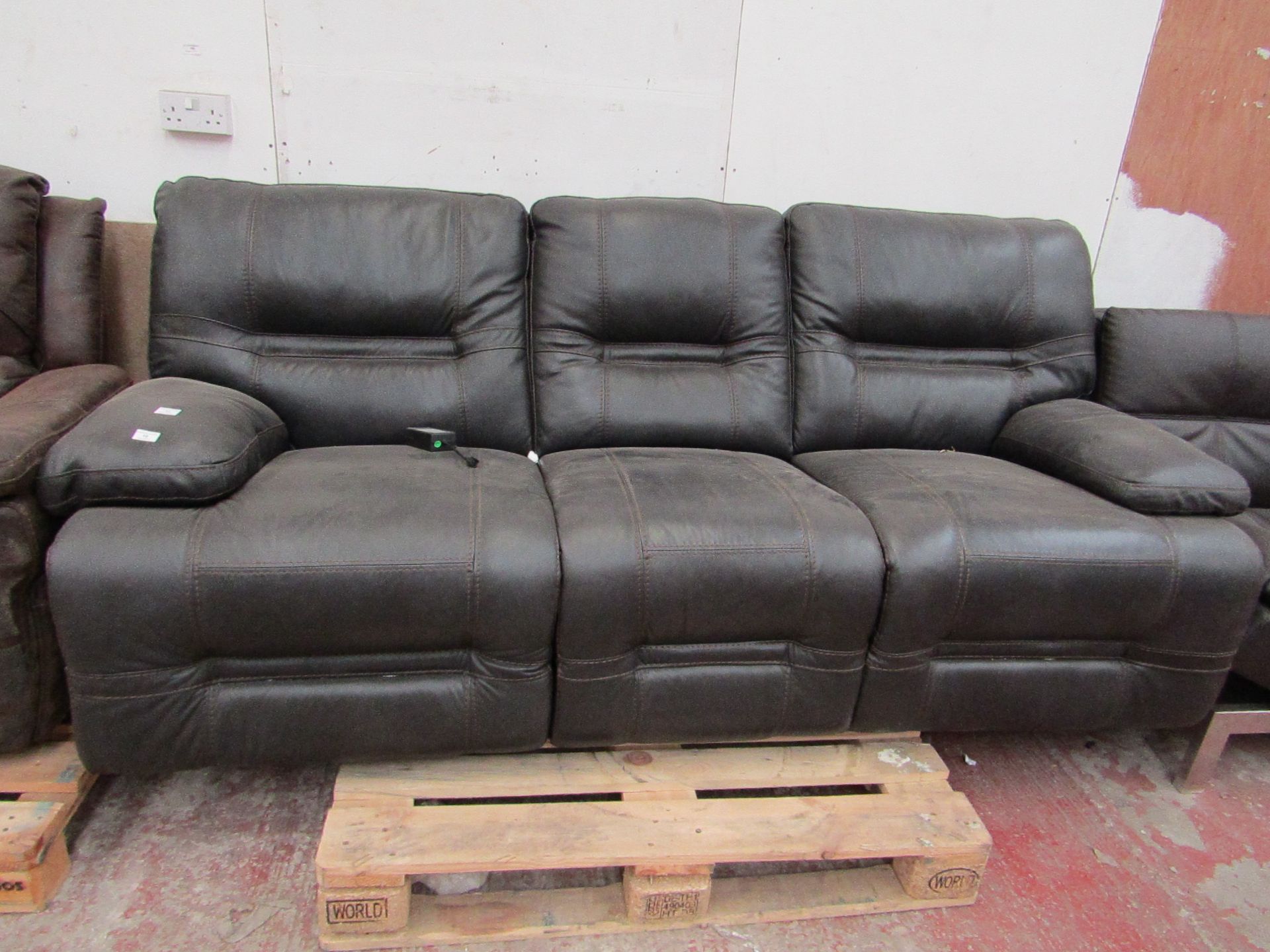 3 Seater Costco Leather reclining sofa, comes with transformer, RRP £799