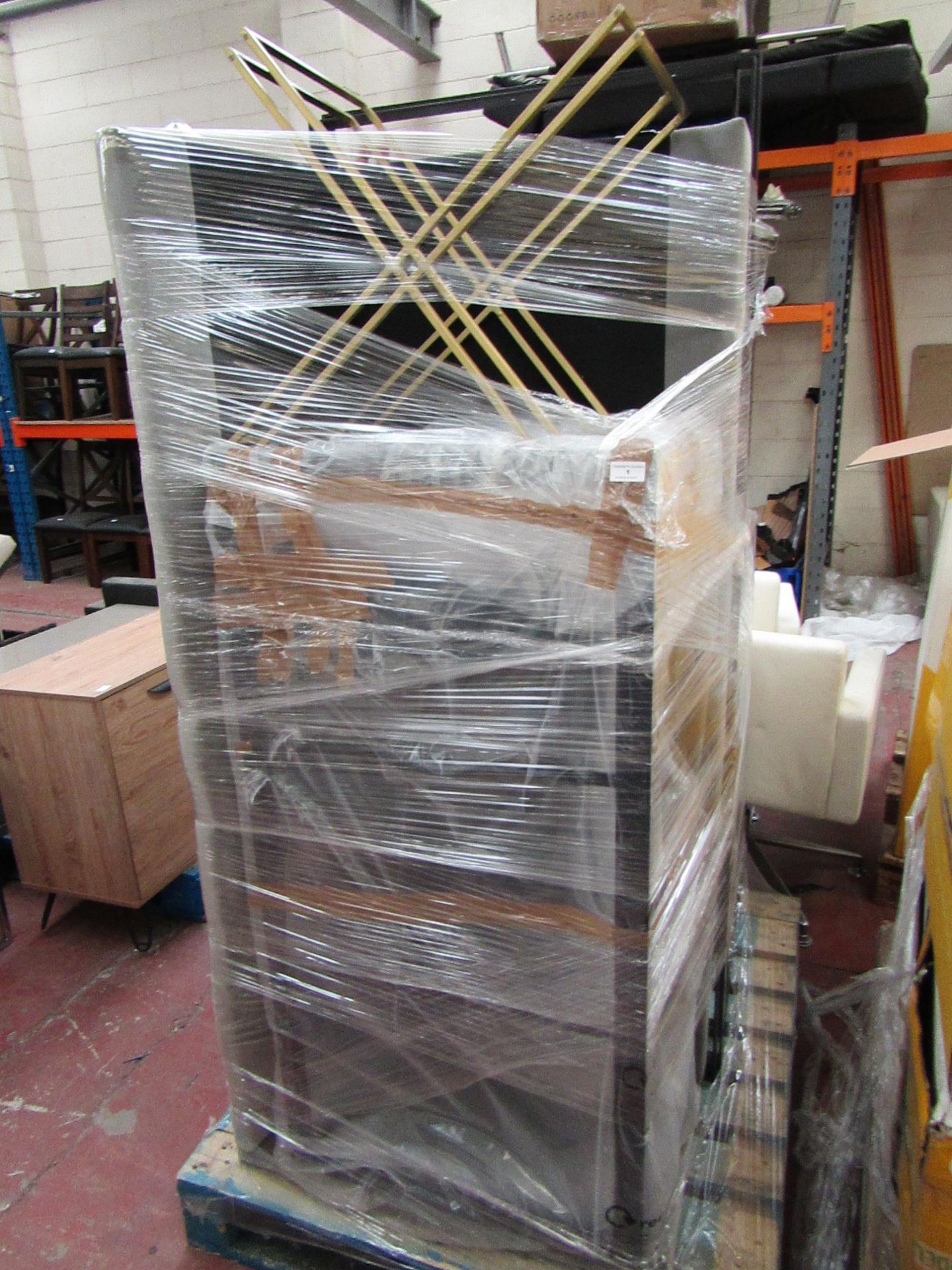 | 1X | PALLET OF SWOON B.E.R FURNITURE, UNMANIFESTED, APPEARS TO CONTAIN METAL FRAMES FROM SIDE