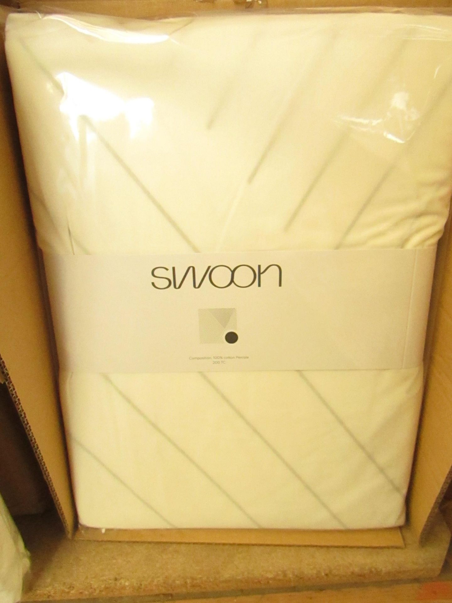 |1x SWOON BOOLE GREY KING SIZE DUVET SET THAT INCLUDE DUVET COVER AND 2 MATCHING PILLOW CASES |