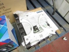 3x Salter floor scales, all unchecked and boxed.