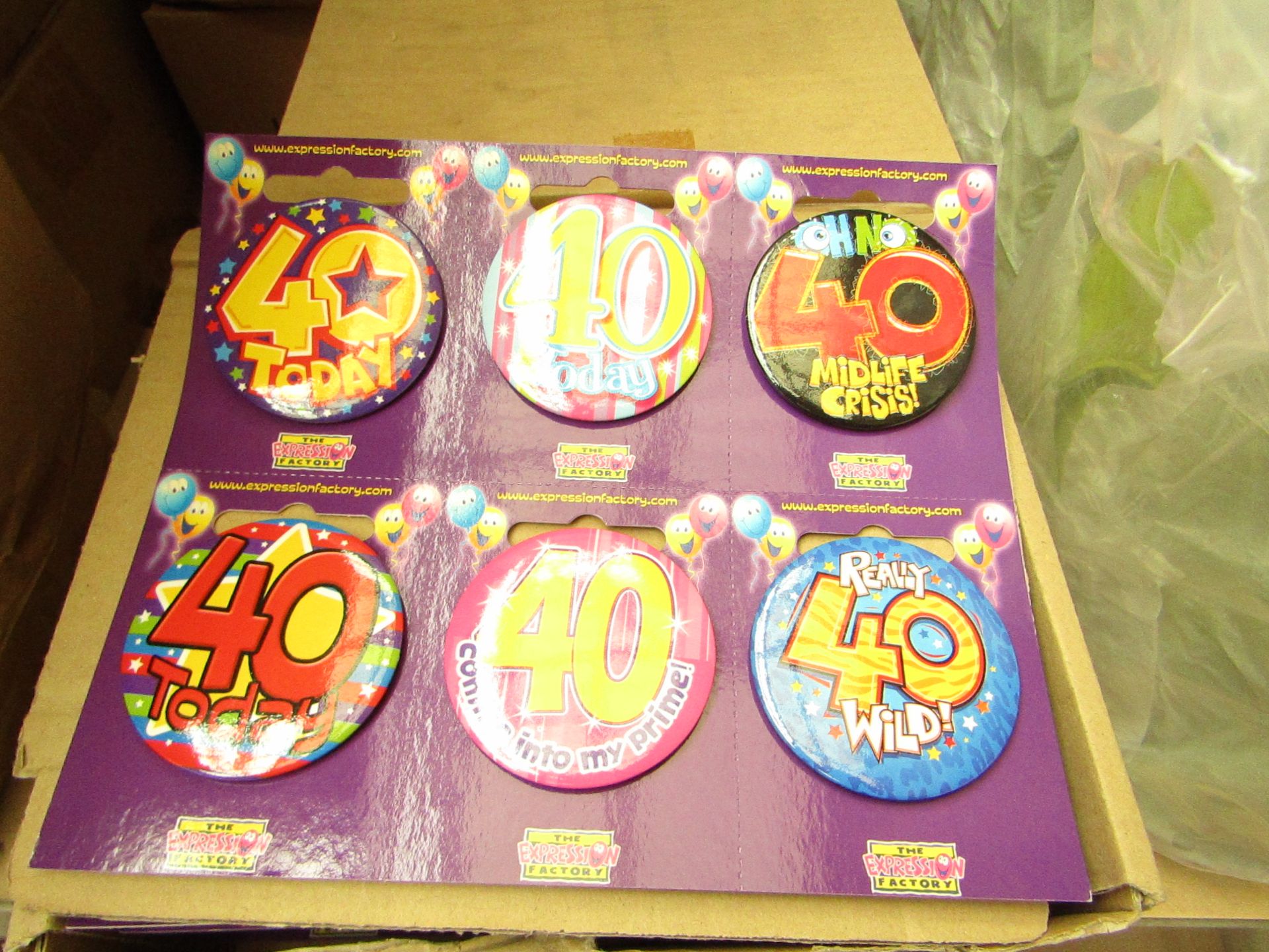 Box of 60 40th Birthday Badges. New & Boxed