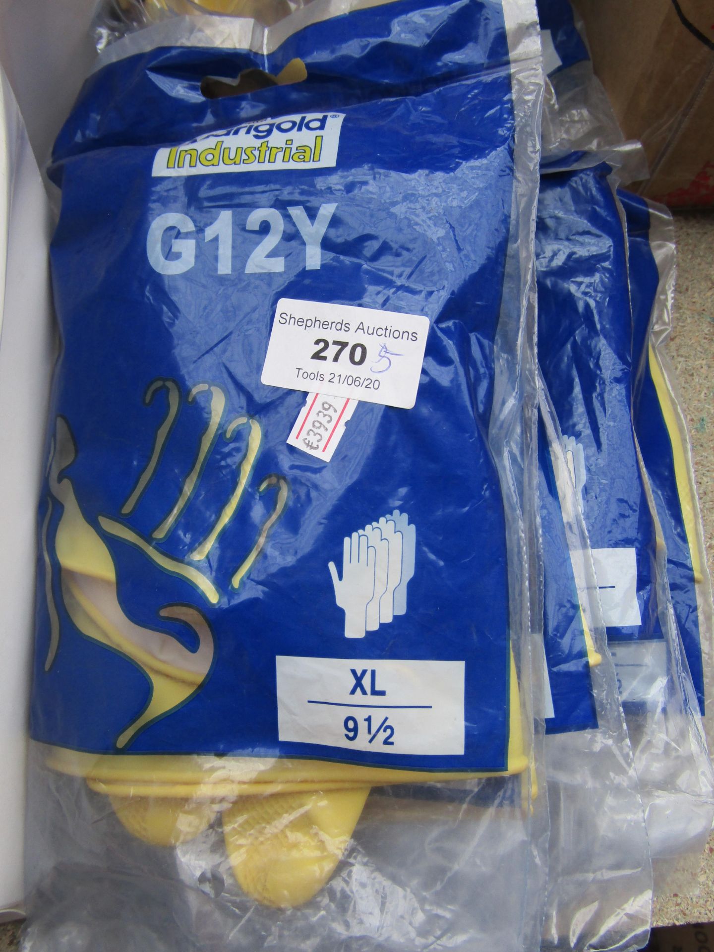 5x G12Y Viynl gloves, size 9 1/2, new and packaged.