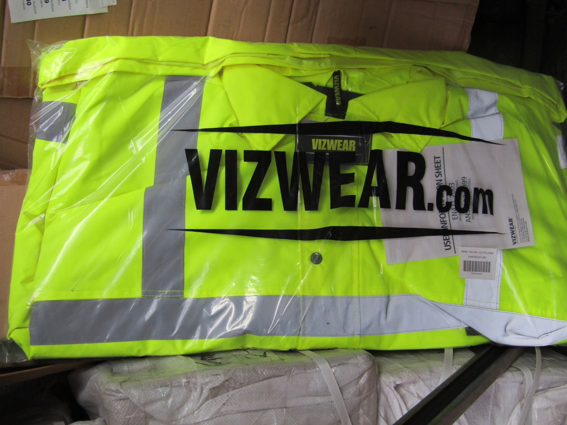 Vizwear yellow parka, size 3XL, new and packaged.