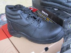 centek safety shoe new, boxed size 9