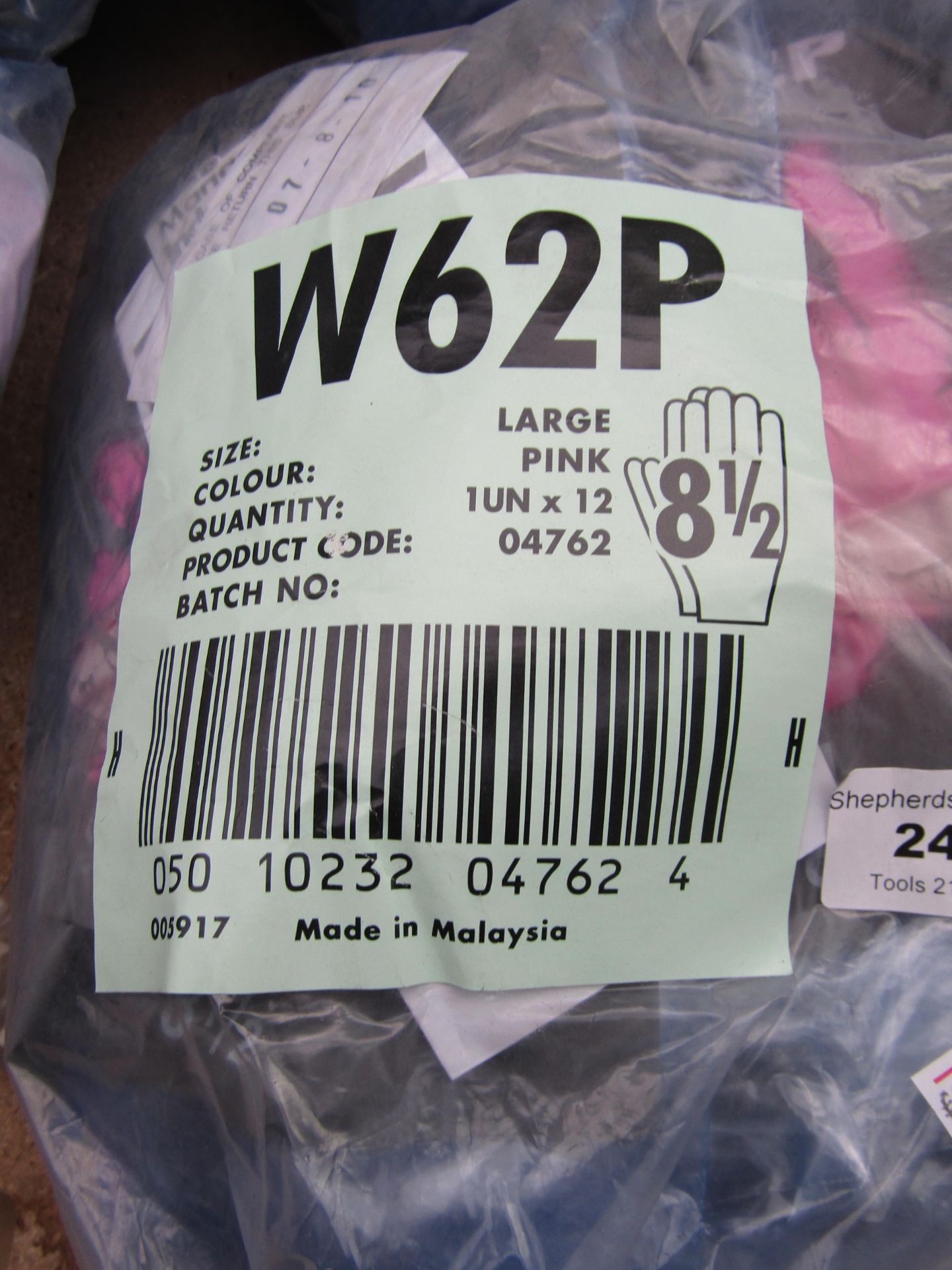 12x W26P large pink viynl gloves, size 8 1/2, new and packaged.